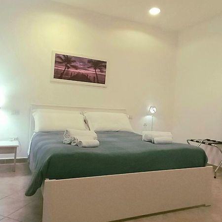 Miriam Casa Vacanze 弗里米尼迪夸尔图 外观 照片