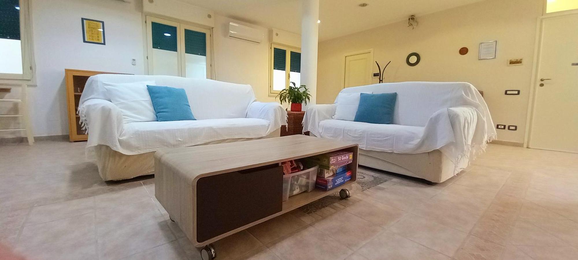 Miriam Casa Vacanze 弗里米尼迪夸尔图 外观 照片